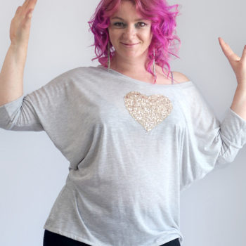 Gold Heart Off Shoulder Kimono T-Shirt. Size M-XL